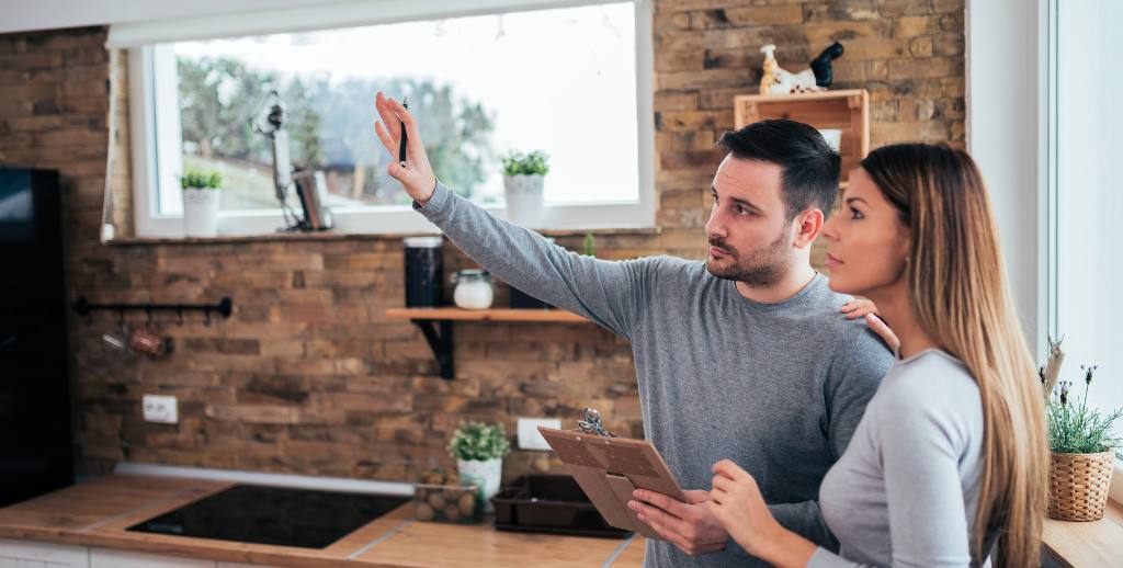 Rénovation maison : 3 astuces pour choisir votre entreprise de menuiserie