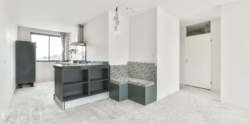 Relooker un meuble avec du film adhésif