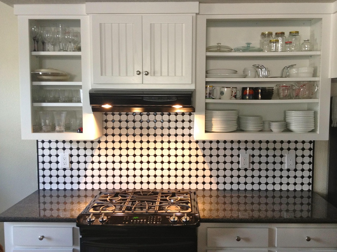 découvrez des idées de décoration pour sublimer votre poêle à granulés et intégrer harmonieusement votre chauffage à pellets à votre intérieur, tout en ajoutant style et confort à votre maison.