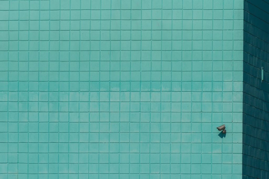 découvrez la couleur teal : une nuance élégante entre bleu et vert, idéale pour la décoration, la mode et le design. conseils, inspirations et significations du teal pour sublimer votre univers.